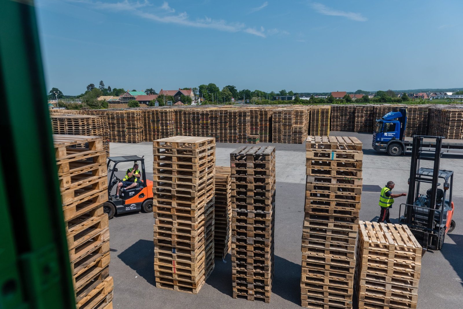 FRAMPAL Warehouse - Euro Pallet Storage